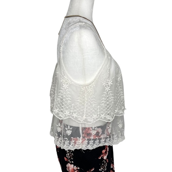 ❌SOLD❌ AEO Cami Tank Top Tiered Mesh Lace Embroidered Festival Off White Cream M - Picture 9 of 17